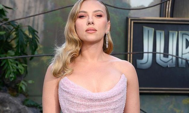 Scarlett Johansson: Ikon Hollywood Dengan Talenta Serba Bisa