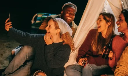 Unsur Yang Membentuk Adanya Sebuah Interaksi Sosial Masyarkat