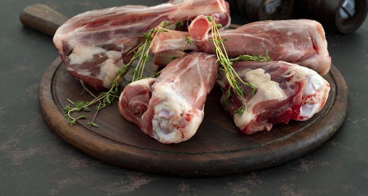 Cara Terbaik Memasak Daging Kambing Agar Lumer Di Mulutmu!