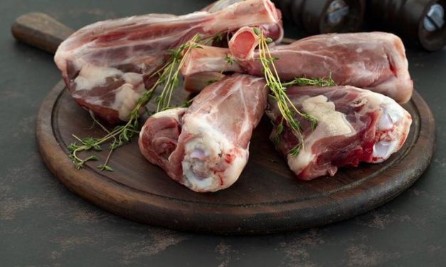 Cara Terbaik Memasak Daging Kambing Agar Lumer Di Mulutmu!