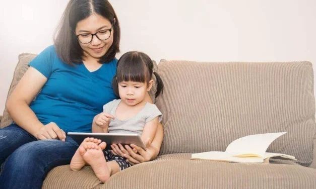Pentingnya Membatasi Screen Time Pada Anak Agar Tidak Candu