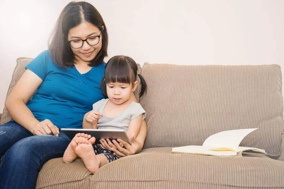 Pentingnya Membatasi Screen Time Pada Anak Agar Tidak Candu