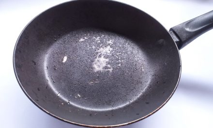 Cara Atasi Wajan Teflon Lengket Pakai Garam Dan Minyak Sayur