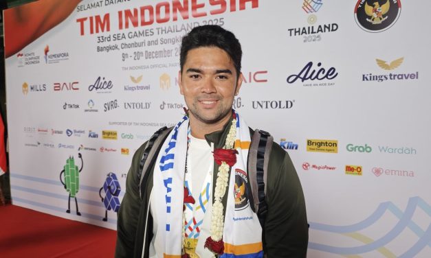 Mental Juara! Aero Aswar Sabet Emas Pakai Jetski Sewaan