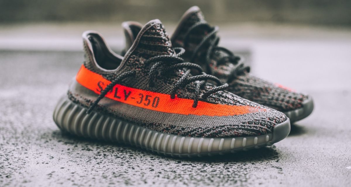 Sepatu Yeezy 350 Minimalis Namun Sangat Modern